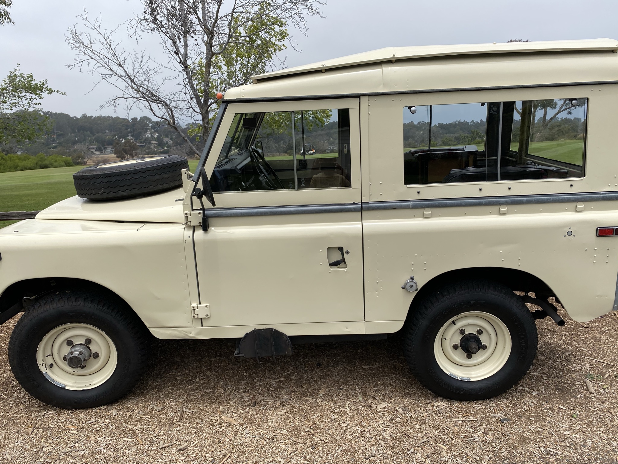 1973 land rover 88 series iii