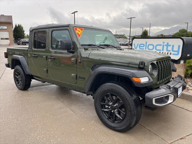 2023 jeep gladiator sport s