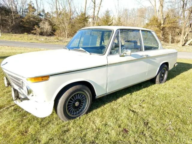 1972 bmw 2002 roundie - excellent driver - working ac!!