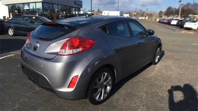 2017 hyundai veloster base 3dr coupe 6m w/black seats for sale in enfield, connecticut