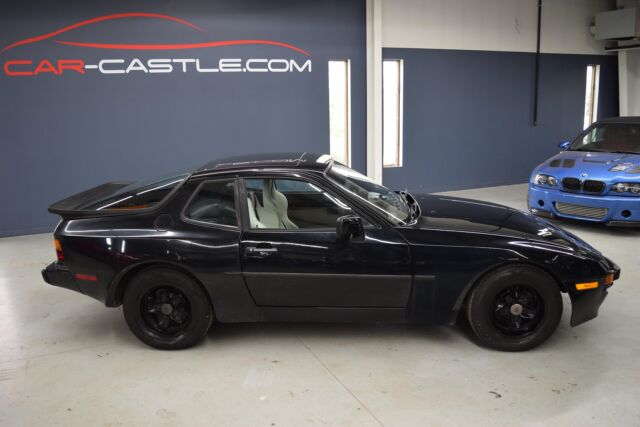 1985 porsche 944 base