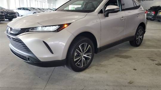 2021 toyota venza le