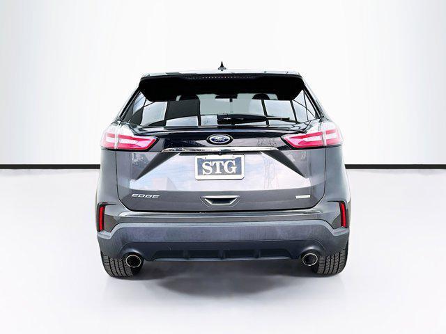 2019 ford edge se