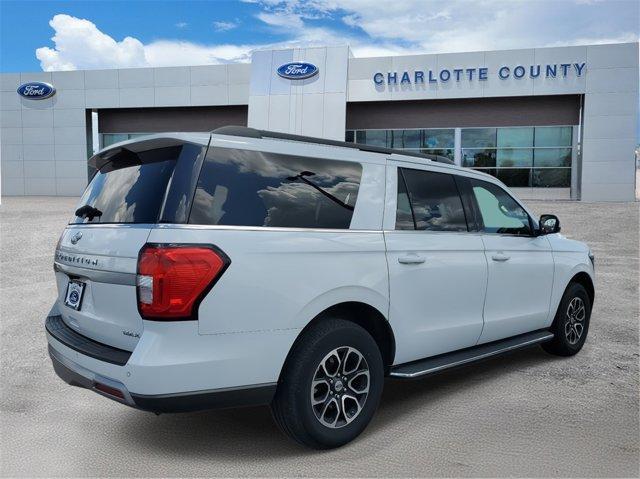 2022 ford expedition max xlt