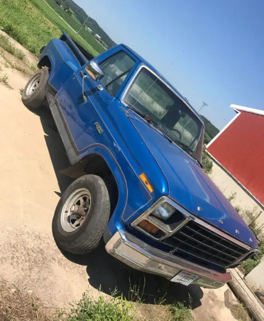 1983 ford f150 4x4 shortbox stepside pickup truck