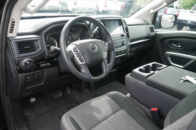 2022 nissan titan sv