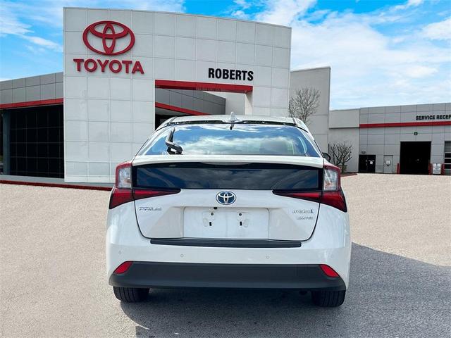 2019 toyota prius limited