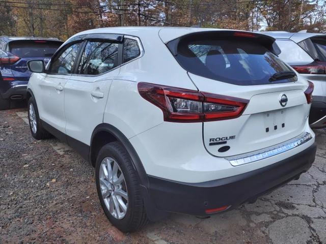 2022 nissan rogue sport s