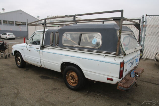 1983 toyota pick up 4 cylinder 2.4l manual no reserve