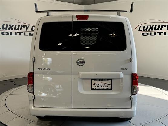 2017 nissan nv200 sv