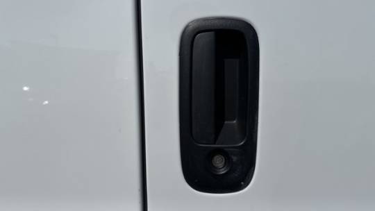 2022 gmc savana 2500