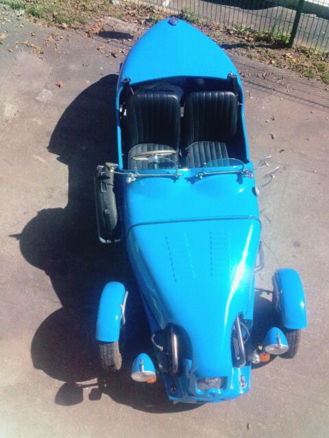 bugatti blue citroen lomax