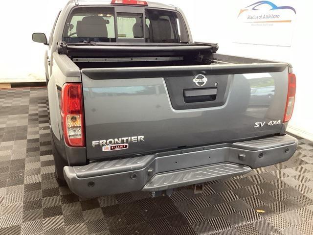 2020 nissan frontier sv