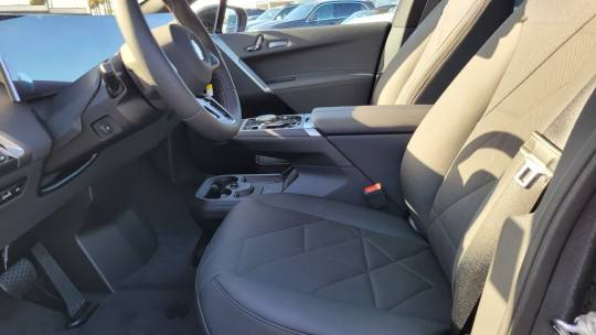 2025 BMW iX