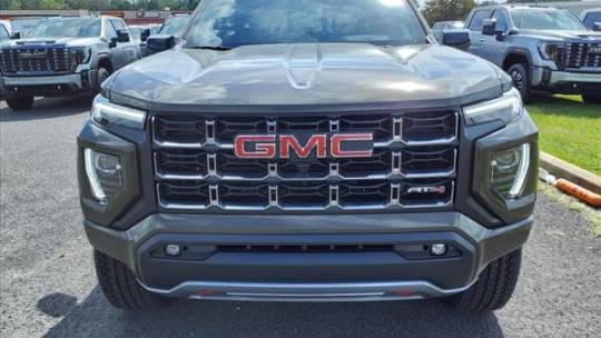 2024 GMC Canyon at4