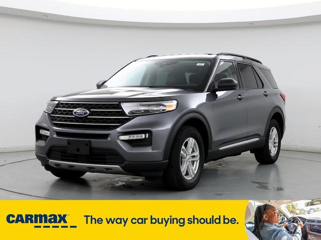 2021 ford explorer xlt