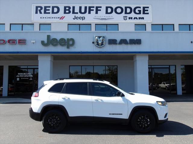 2023 jeep cherokee altitude
