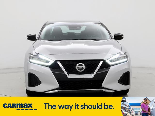 2021 nissan maxima sv