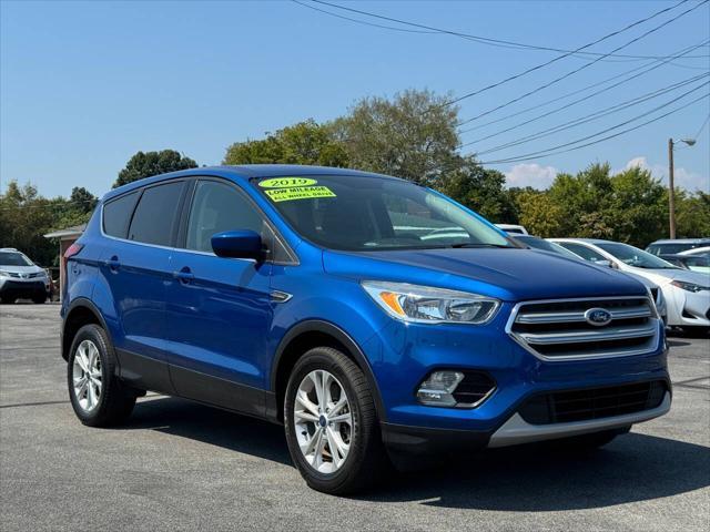 2019 ford escape se