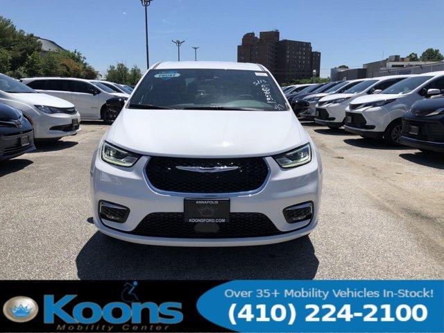 2024 chrysler pacifica touring