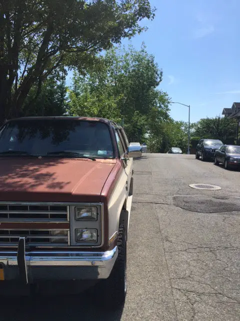 1987 chevy suburban