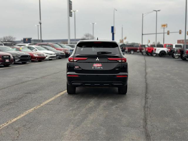 2023 mitsubishi outlander se black edition