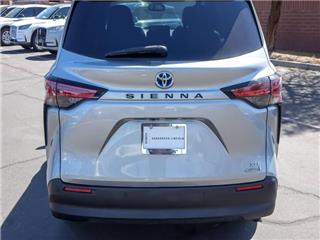 2022 Toyota Sienna xle 8-passenger