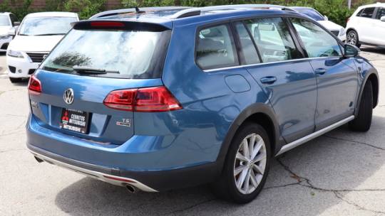 2017 Volkswagen Golf