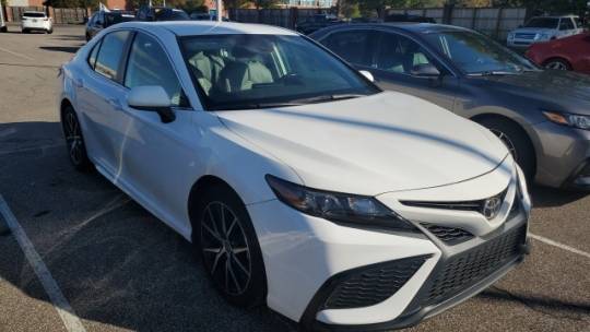2021 toyota camry se