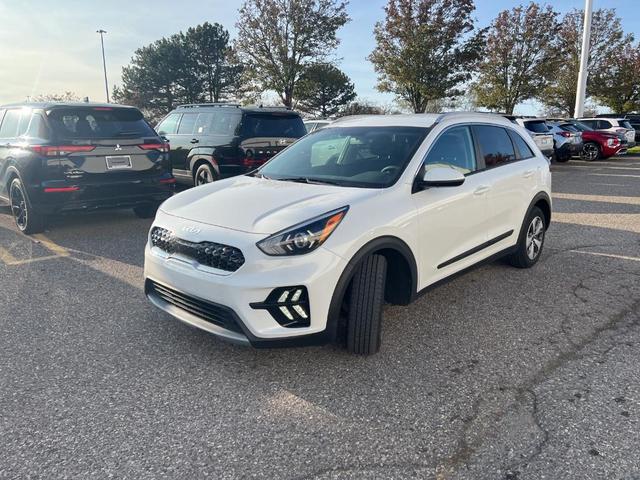 2022 kia niro lx