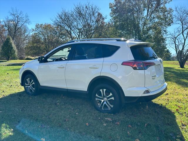 2016 toyota rav4 le