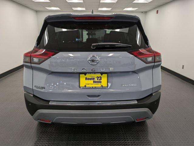 2021 nissan rogue sl