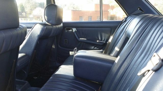 1985 mercedes-benz 300d, 22mpg/city. clear nc title. last year of w123 chassis