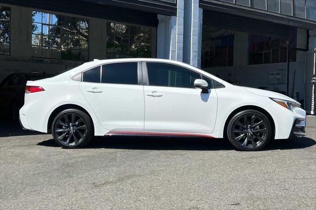 2023 toyota corolla hybrid le