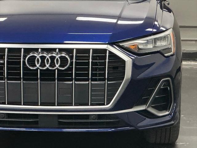 2022 audi q3 45 s line premium