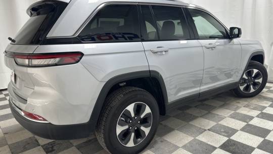 2022 Jeep Grand Cherokee