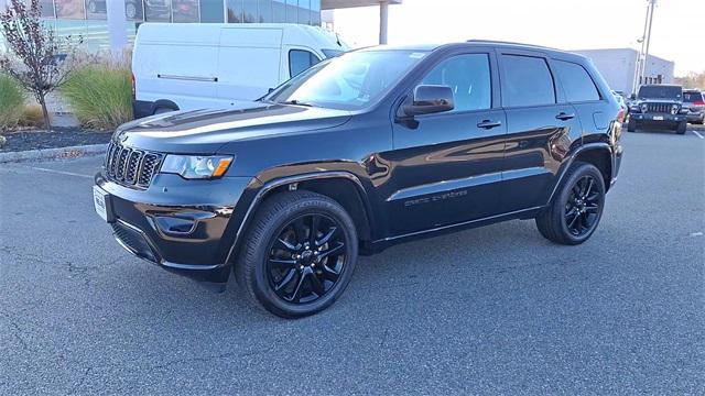 2019 jeep grand cherokee altitude