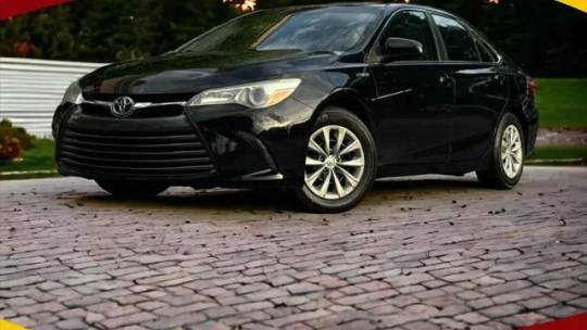2016 toyota camry hybrid se