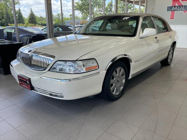 2007 lincoln town car designer series