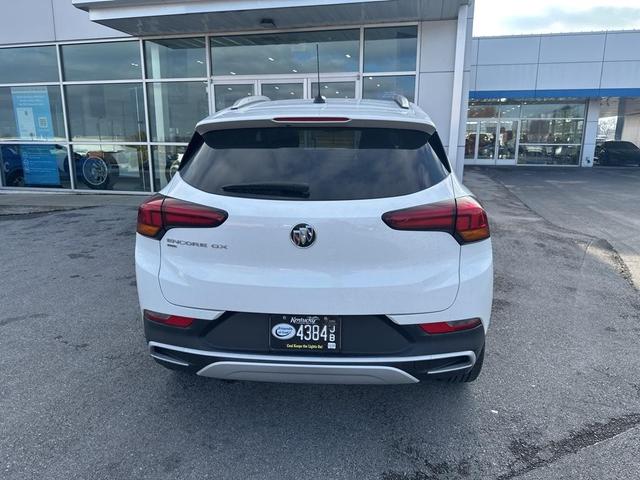 2022 buick encore gx select