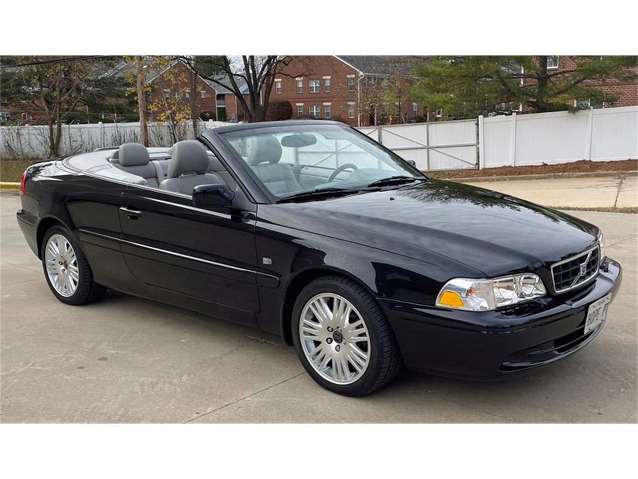 2004 volvo c70