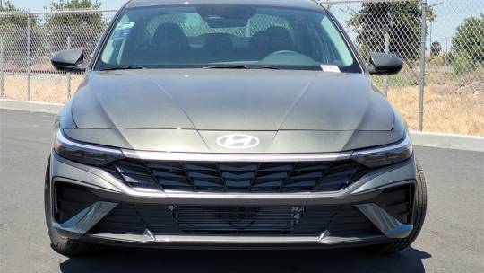 2024 Hyundai Elantra