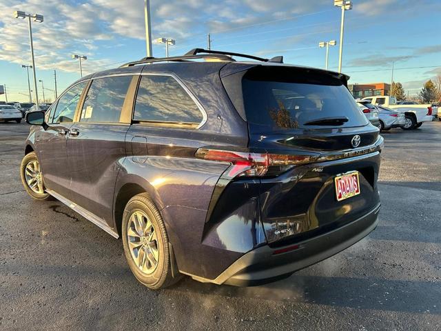 2025 toyota sienna