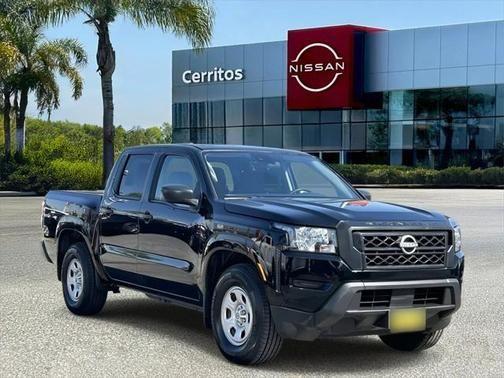 2022 nissan frontier