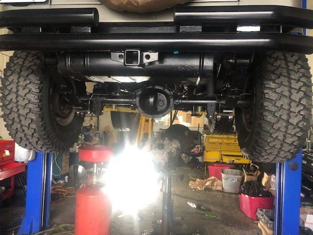1990 jeep wrangler 107,000 4.2 liter straight 6