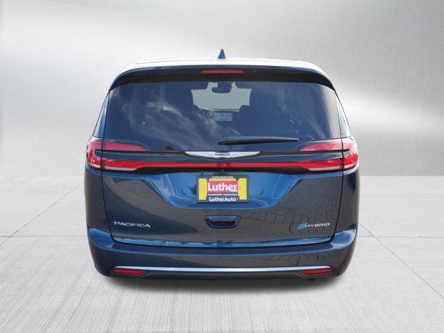 2022 chrysler pacifica hybrid touring l