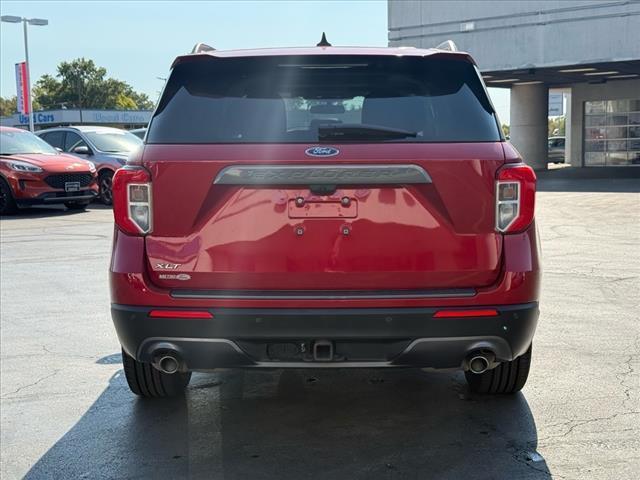 2021 ford explorer xlt