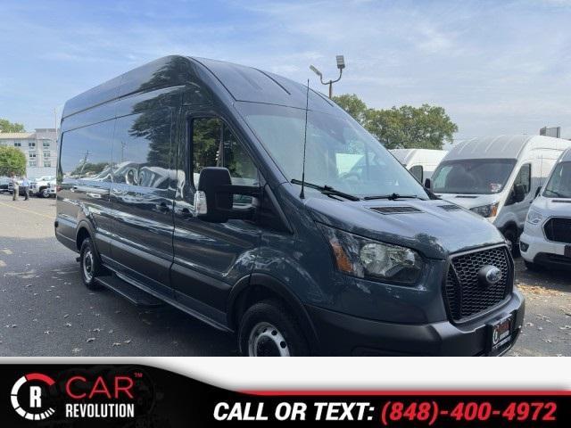 2021 ford transit-250 base