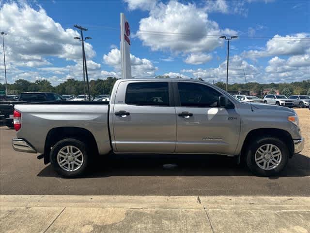 2017 toyota tundra sr5