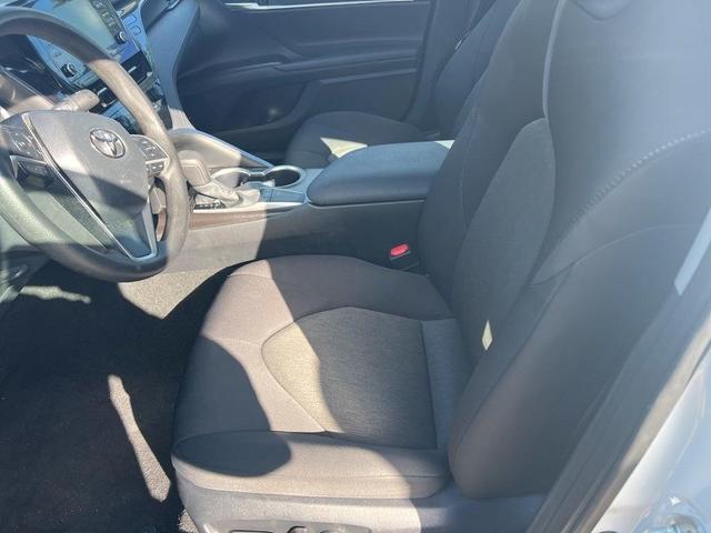2024 toyota camry le